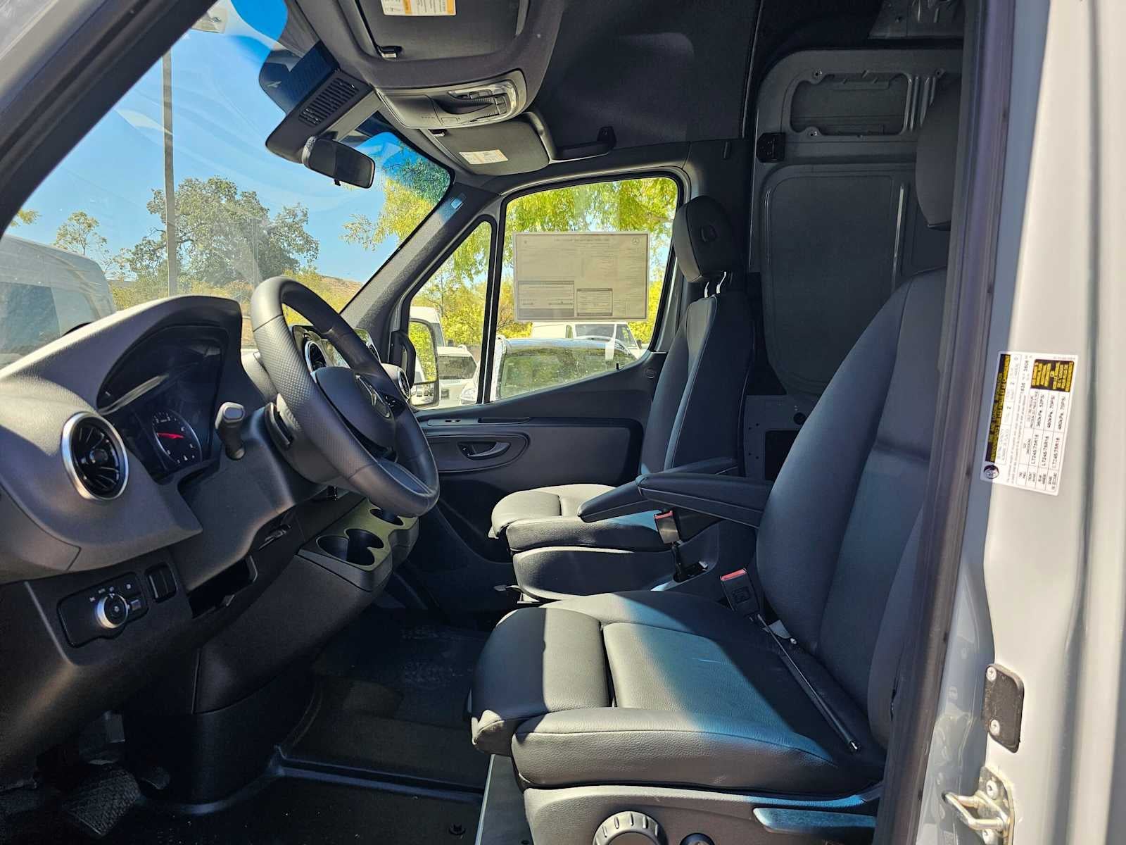 2025 Mercedes-Benz Sprinter Cargo Van 2500 Standard Roof I4 Diesel HO 144 AWD