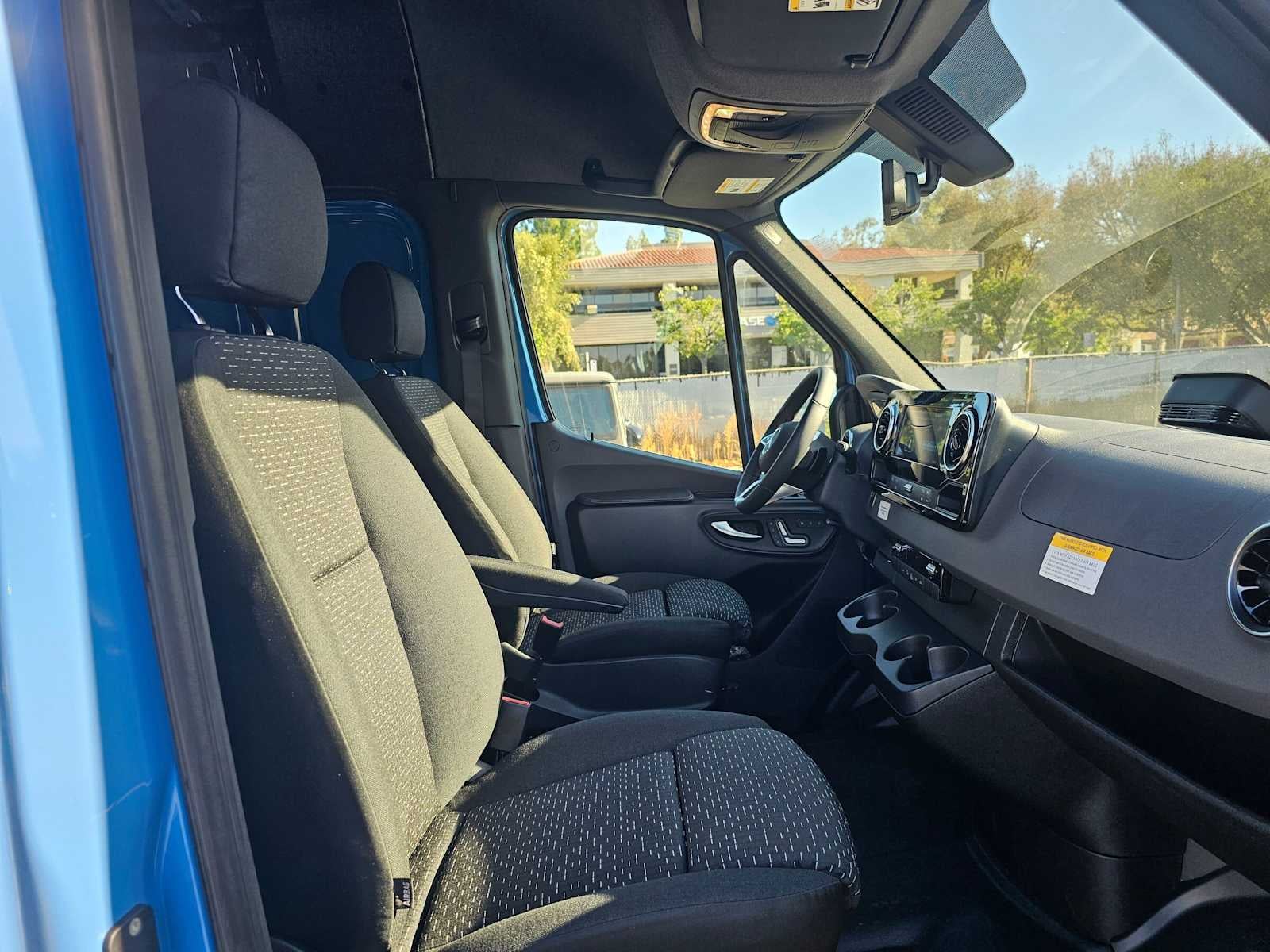2027 Mercedes-Benz Sprinter Cargo 2500 Standard Roof I4 Diesel HO 144 AWD
