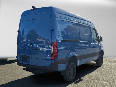 2027 Mercedes-Benz Sprinter Cargo 2500 Standard Roof I4 Diesel HO 144 AWD