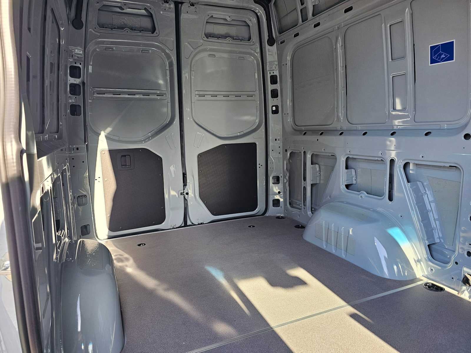2026 Mercedes-Benz Sprinter 2500 Standard Roof I4 Diesel HO 144 AWD