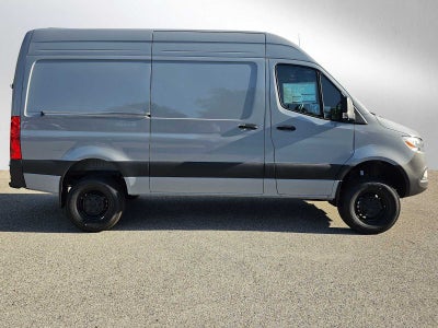 2026 Mercedes-Benz Sprinter 2500 Standard Roof I4 Diesel HO 144 AWD