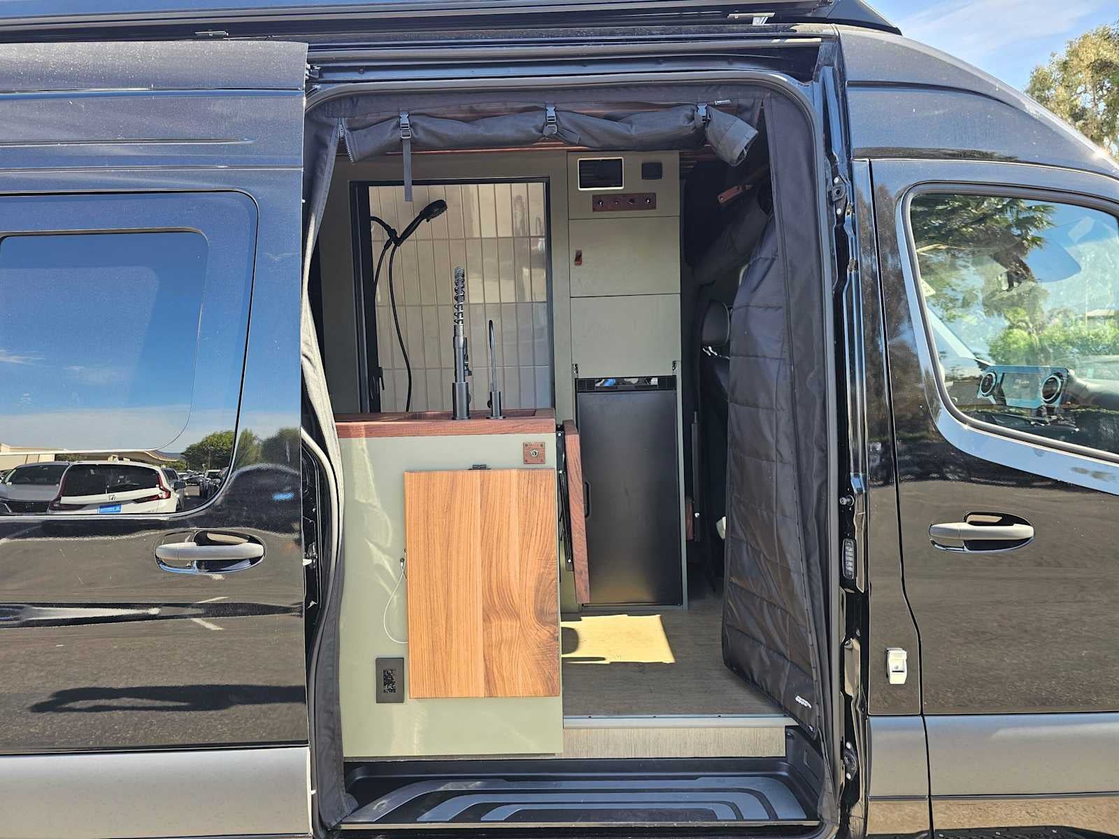 2024 Mercedes-Benz Sprinter Cargo 2500 Standard Roof I4 Diesel HO 144 AWD
