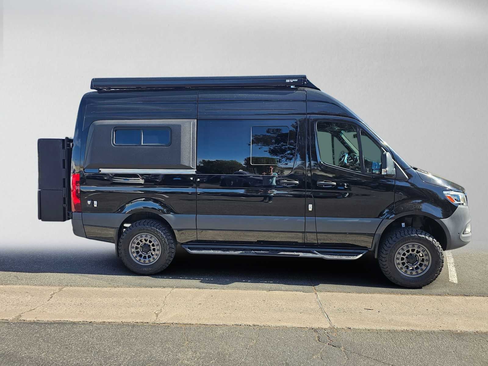 2024 Mercedes-Benz Sprinter Cargo 2500 Standard Roof I4 Diesel HO 144 AWD