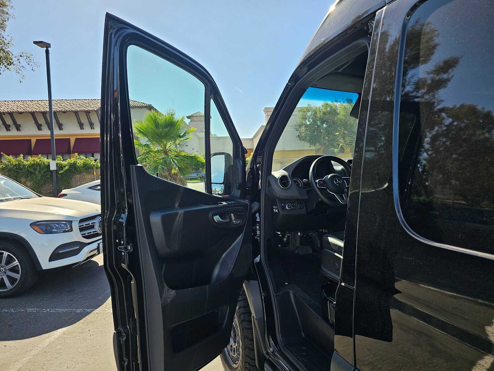 2024 Mercedes-Benz Sprinter Cargo 2500 Standard Roof I4 Diesel HO 144 AWD