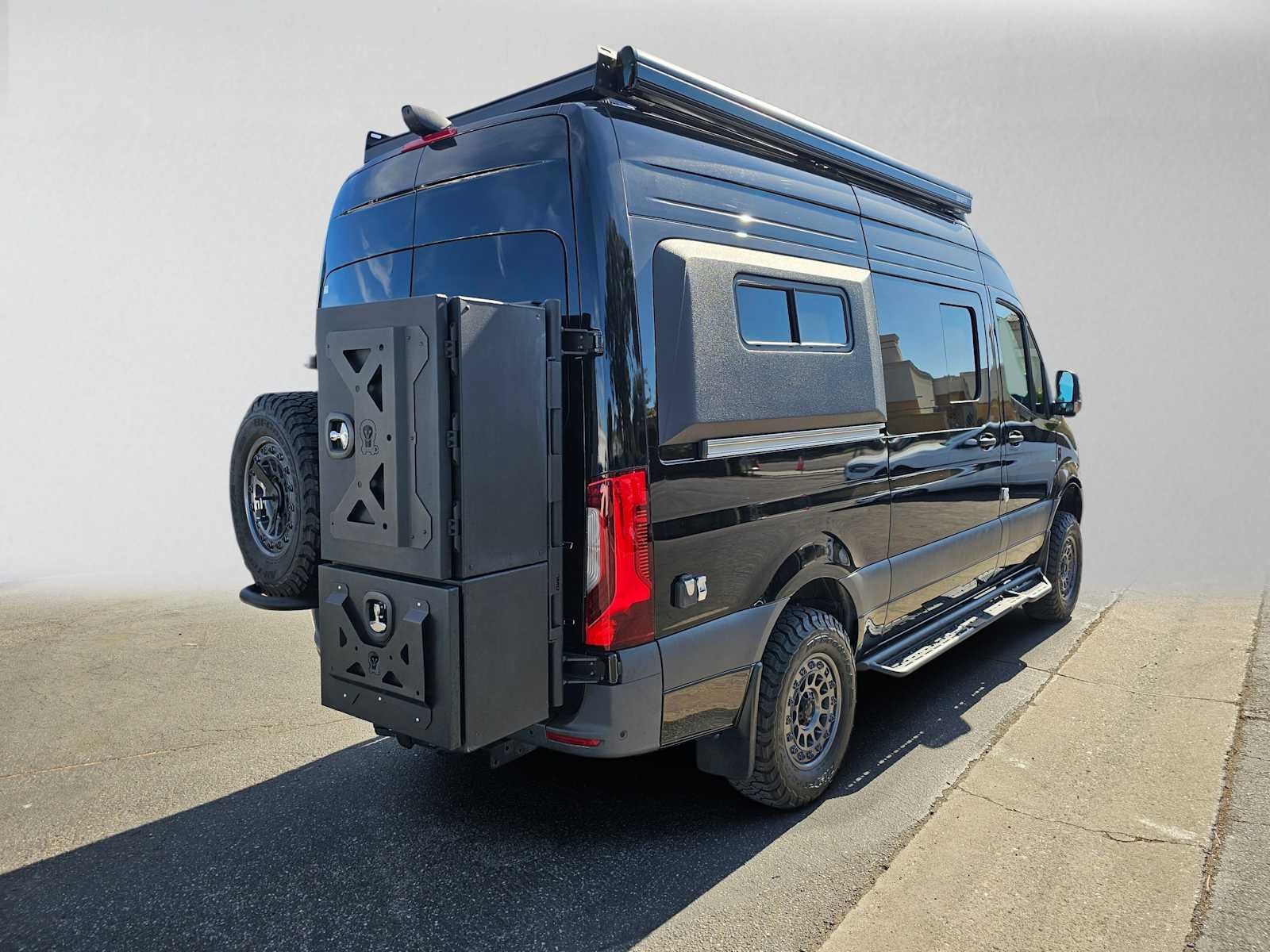 2024 Mercedes-Benz Sprinter Cargo 2500 Standard Roof I4 Diesel HO 144 AWD