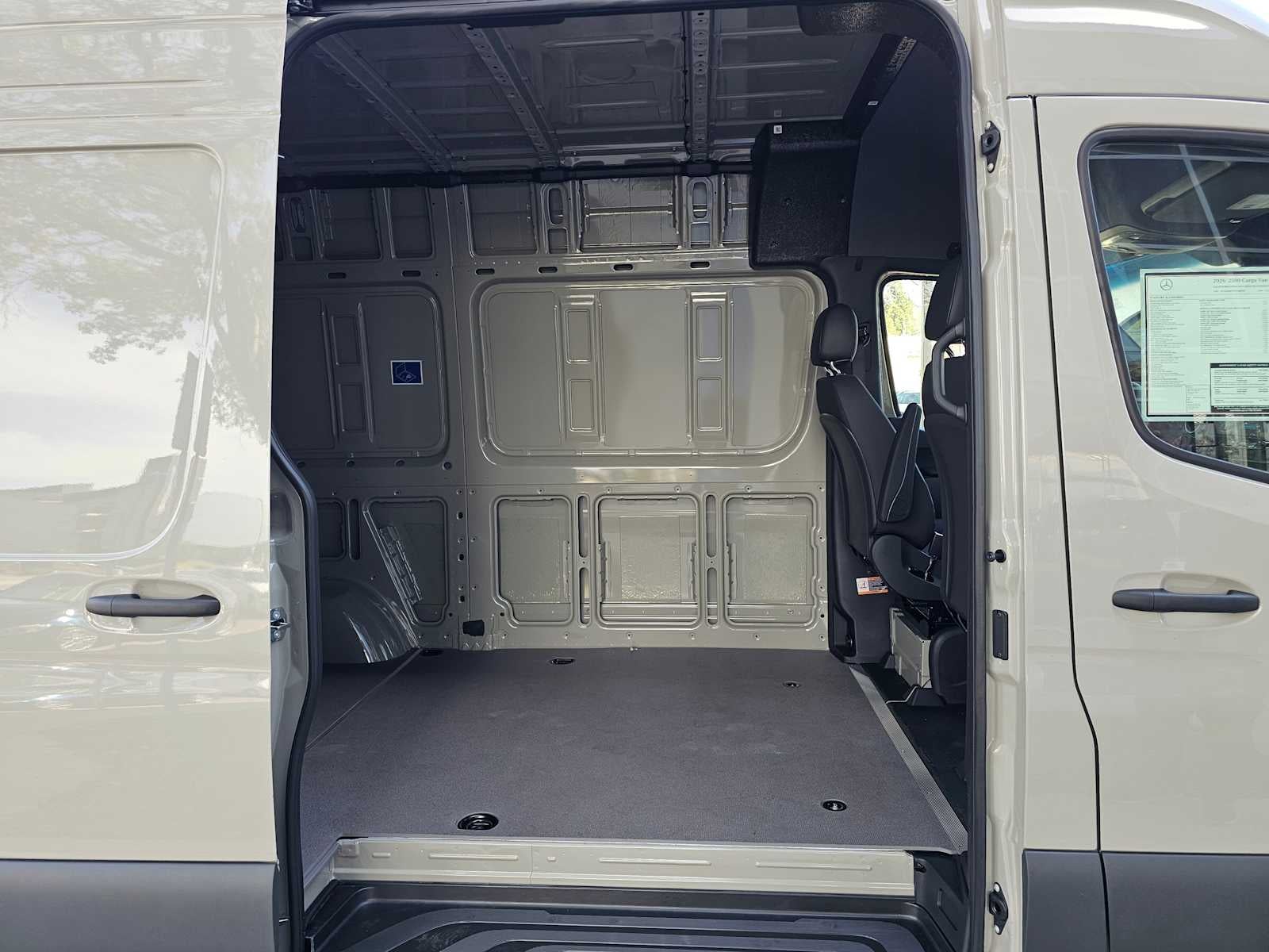 2026 Mercedes-Benz Sprinter 2500 Standard Roof I4 Diesel HO 144 AWD