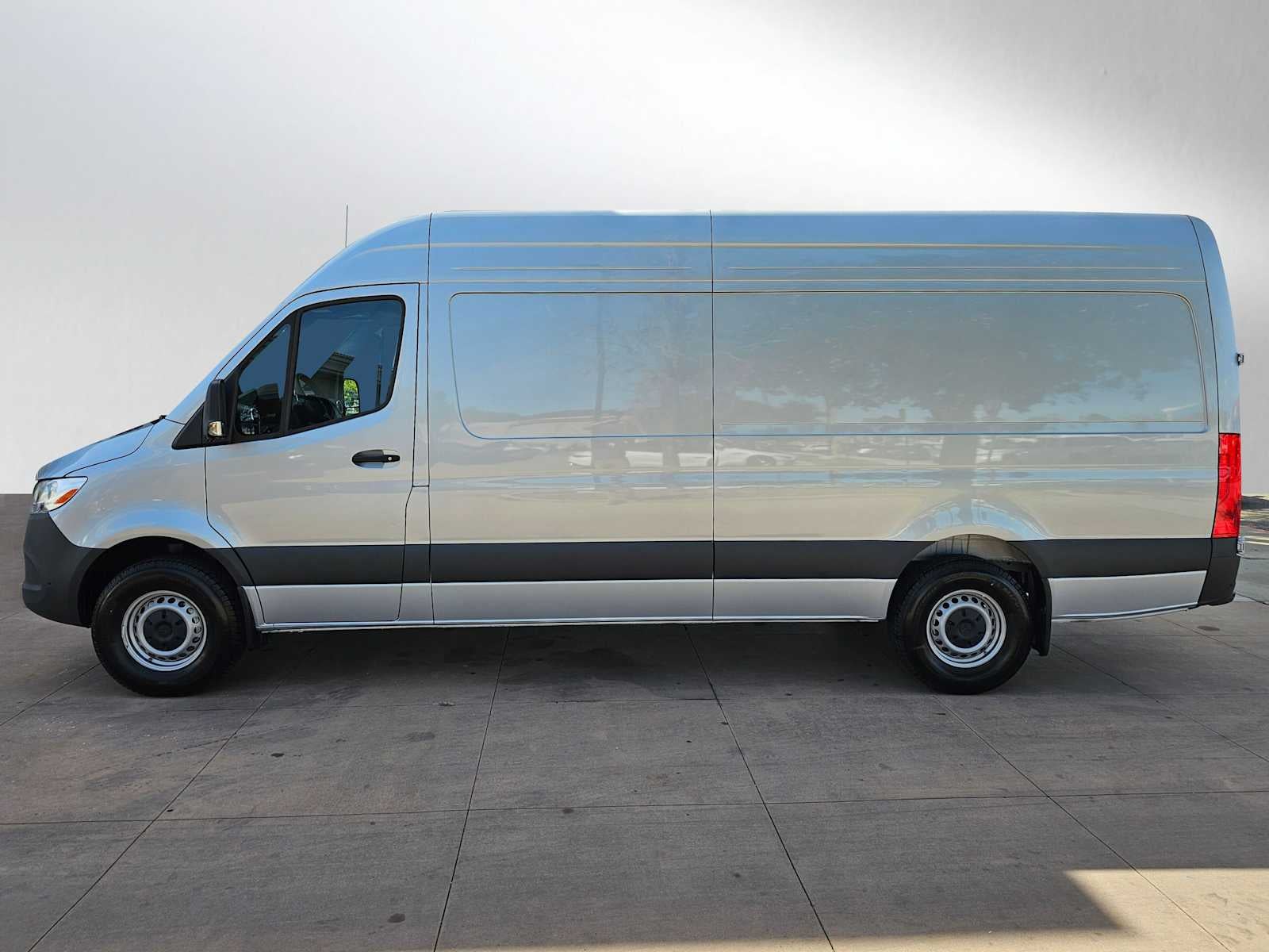 2025 Mercedes-Benz Sprinter Cargo Van 2500 High Roof I4 Diesel HO 170" RWD