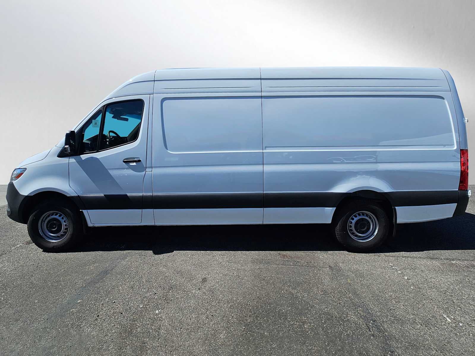 2025 Mercedes-Benz Sprinter Cargo Van 2500 High Roof I4 Diesel HO 170 RWD