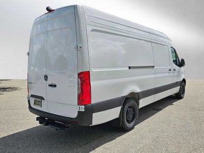2026 Mercedes-Benz Sprinter 2500 High Roof I4 Diesel HO 170 RWD
