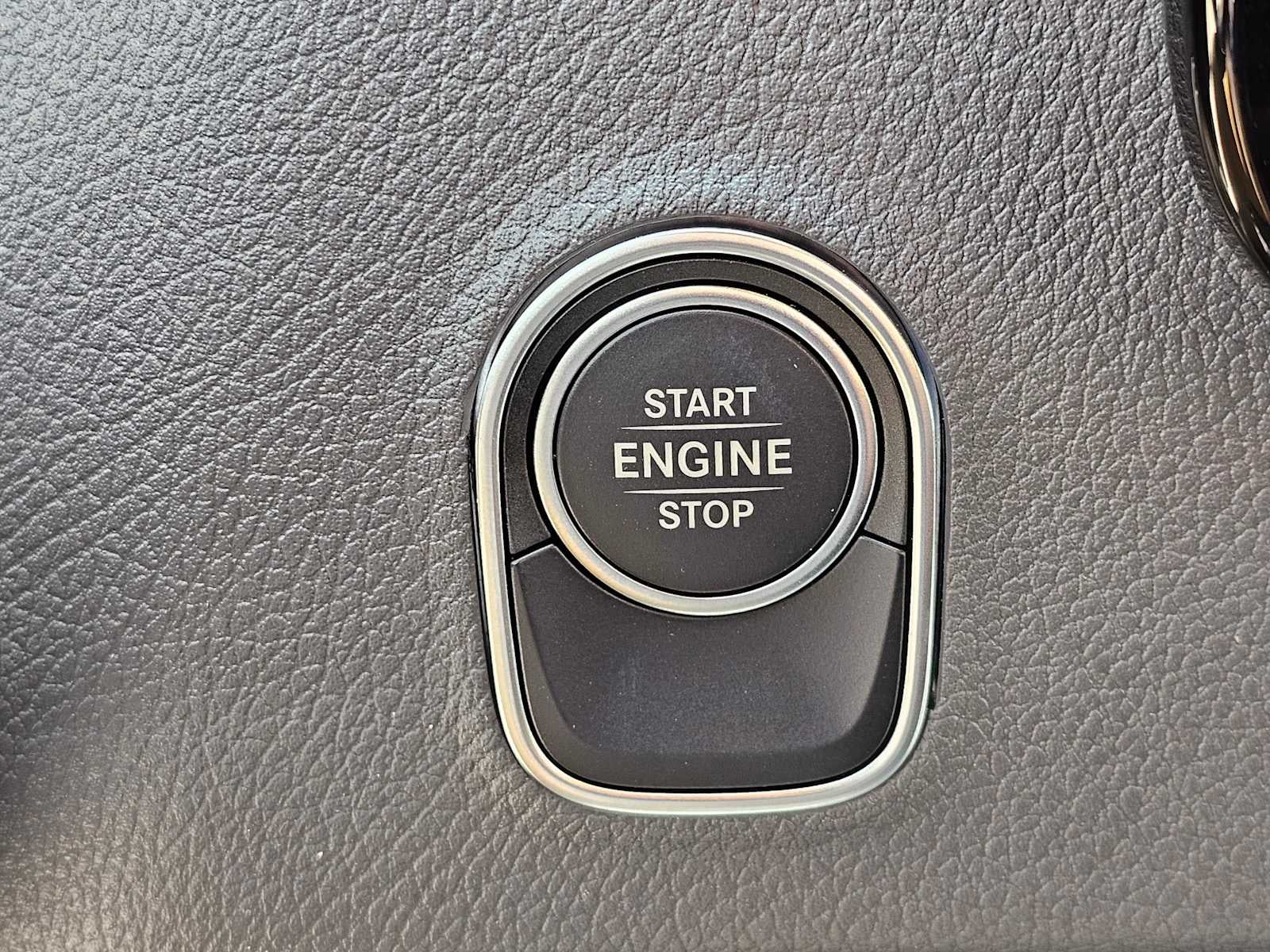 2026 Mercedes-Benz Sprinter 2500 High Roof I4 Diesel HO 170 RWD