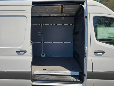 2026 Mercedes-Benz Sprinter 2500 High Roof I4 Diesel HO 170 RWD