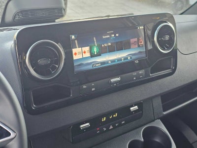2026 Mercedes-Benz Sprinter 2500 High Roof I4 Diesel HO 170 RWD
