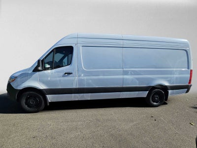2026 Mercedes-Benz Sprinter Cargo 2500 High Roof I4 Diesel HO 170 RWD