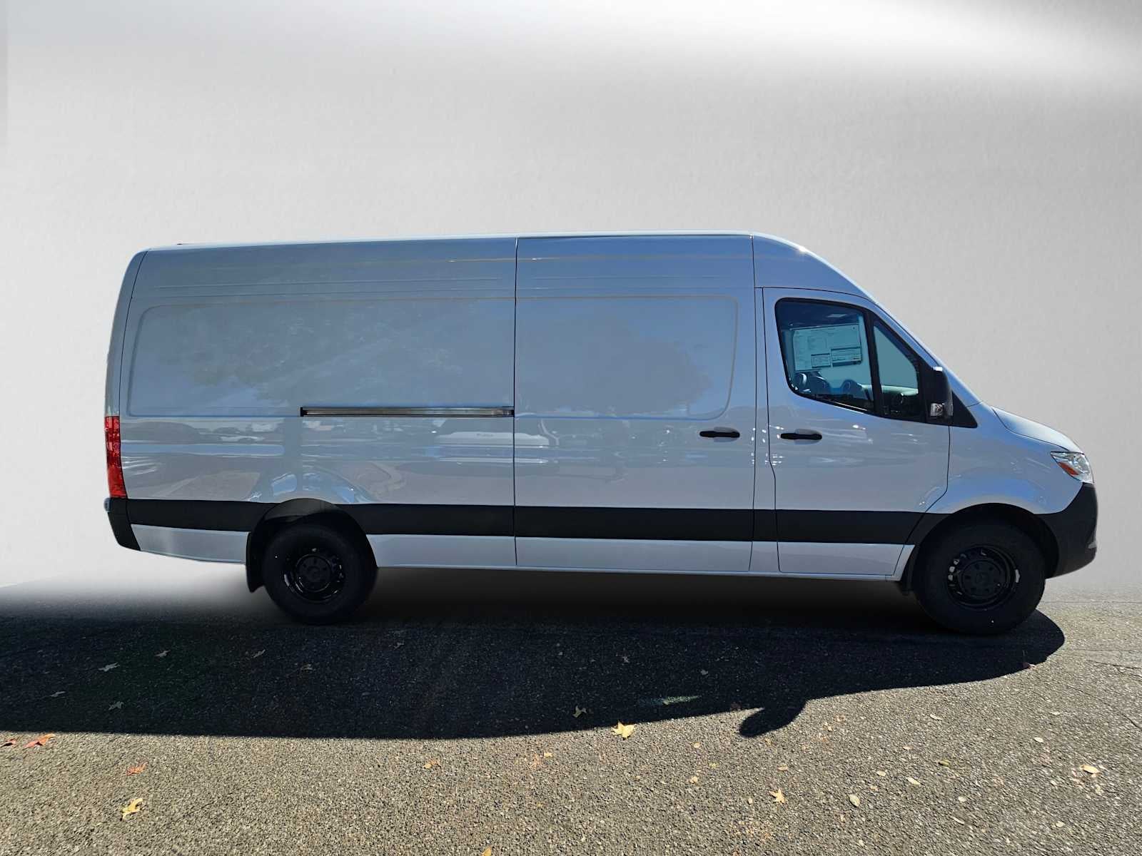 2026 Mercedes-Benz Sprinter Cargo 2500 High Roof I4 Diesel HO 170 RWD