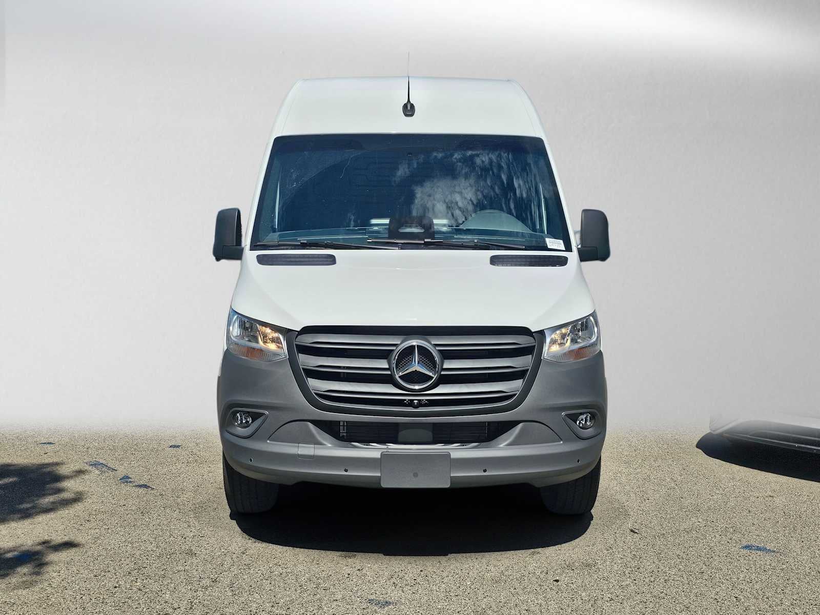 2026 Mercedes-Benz Sprinter Cargo 2500 High Roof I4 Diesel HO 170 RWD