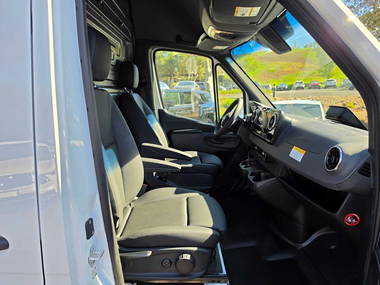2026 Mercedes-Benz Sprinter Cargo 2500 High Roof I4 Diesel HO 170 RWD