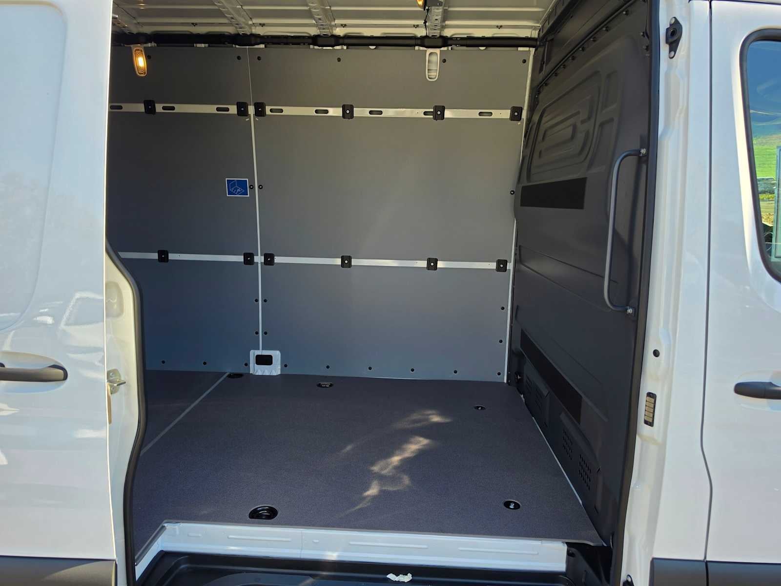 2026 Mercedes-Benz Sprinter Cargo 2500 High Roof I4 Diesel HO 170 RWD