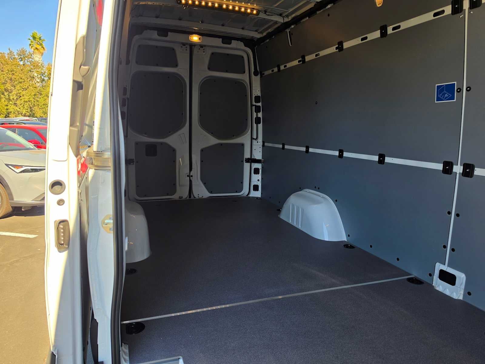 2026 Mercedes-Benz Sprinter Cargo 2500 High Roof I4 Diesel HO 170 RWD