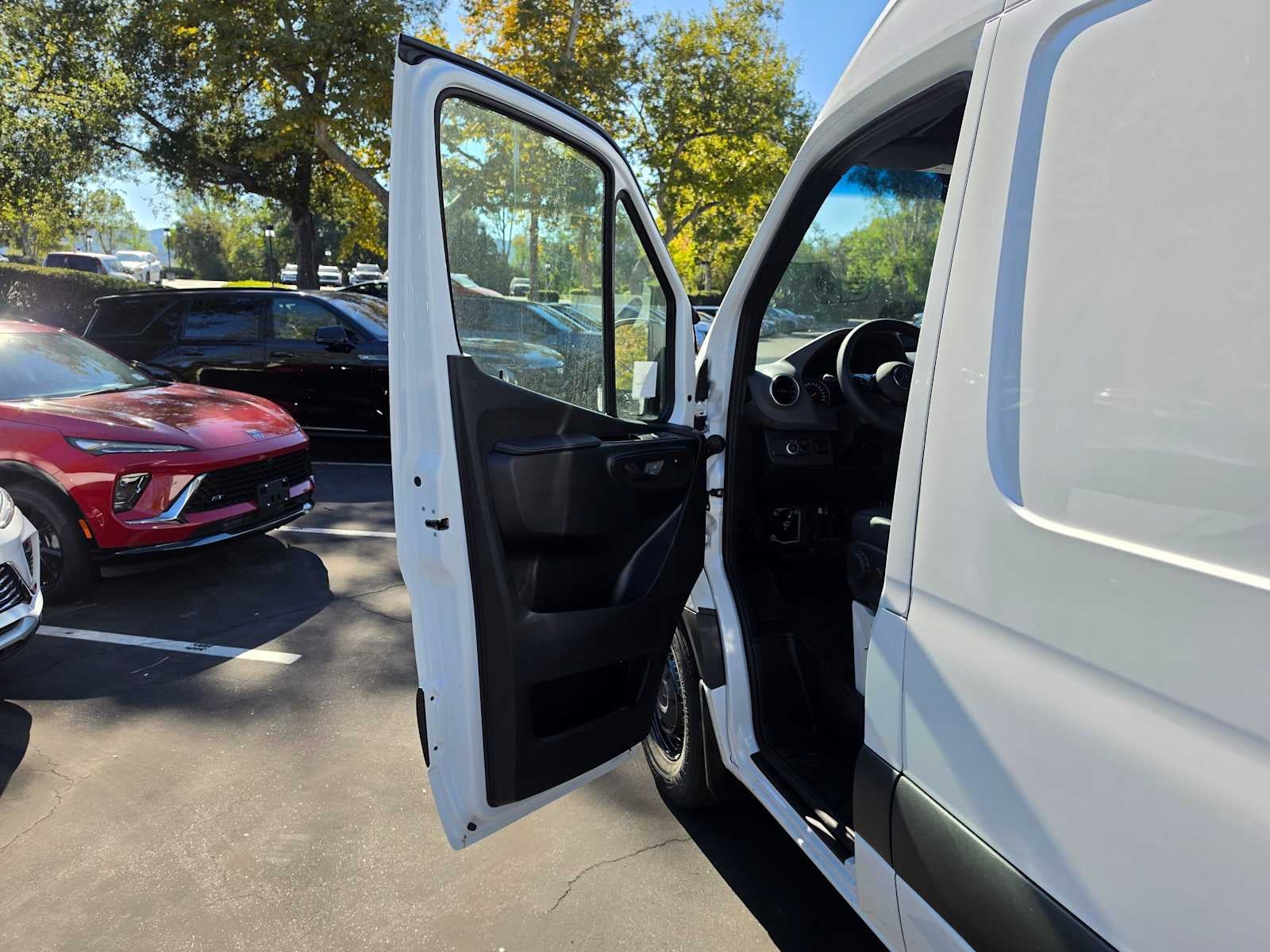 2026 Mercedes-Benz Sprinter Cargo 2500 High Roof I4 Diesel HO 170 RWD
