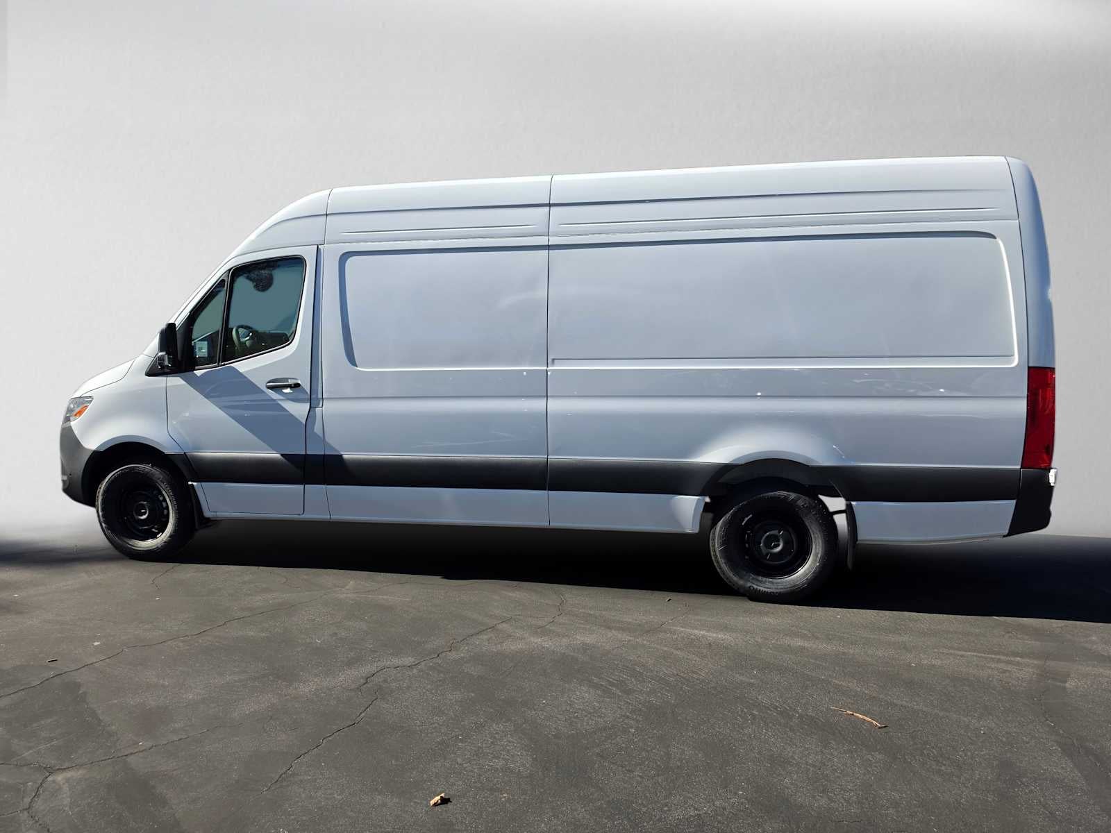 2026 Mercedes-Benz Sprinter Cargo 2500 High Roof I4 Diesel HO 170 RWD