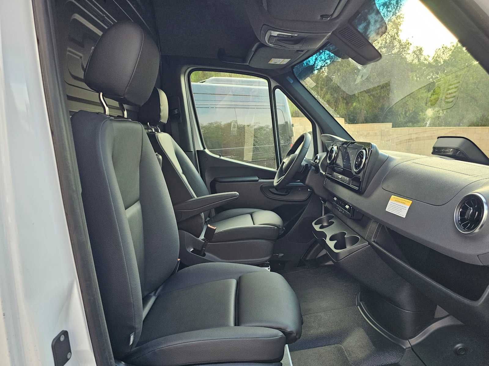 2026 Mercedes-Benz Sprinter Cargo 2500 High Roof I4 Diesel HO 170 RWD