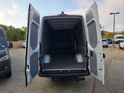 2026 Mercedes-Benz Sprinter Cargo 2500 High Roof I4 Diesel HO 170 RWD
