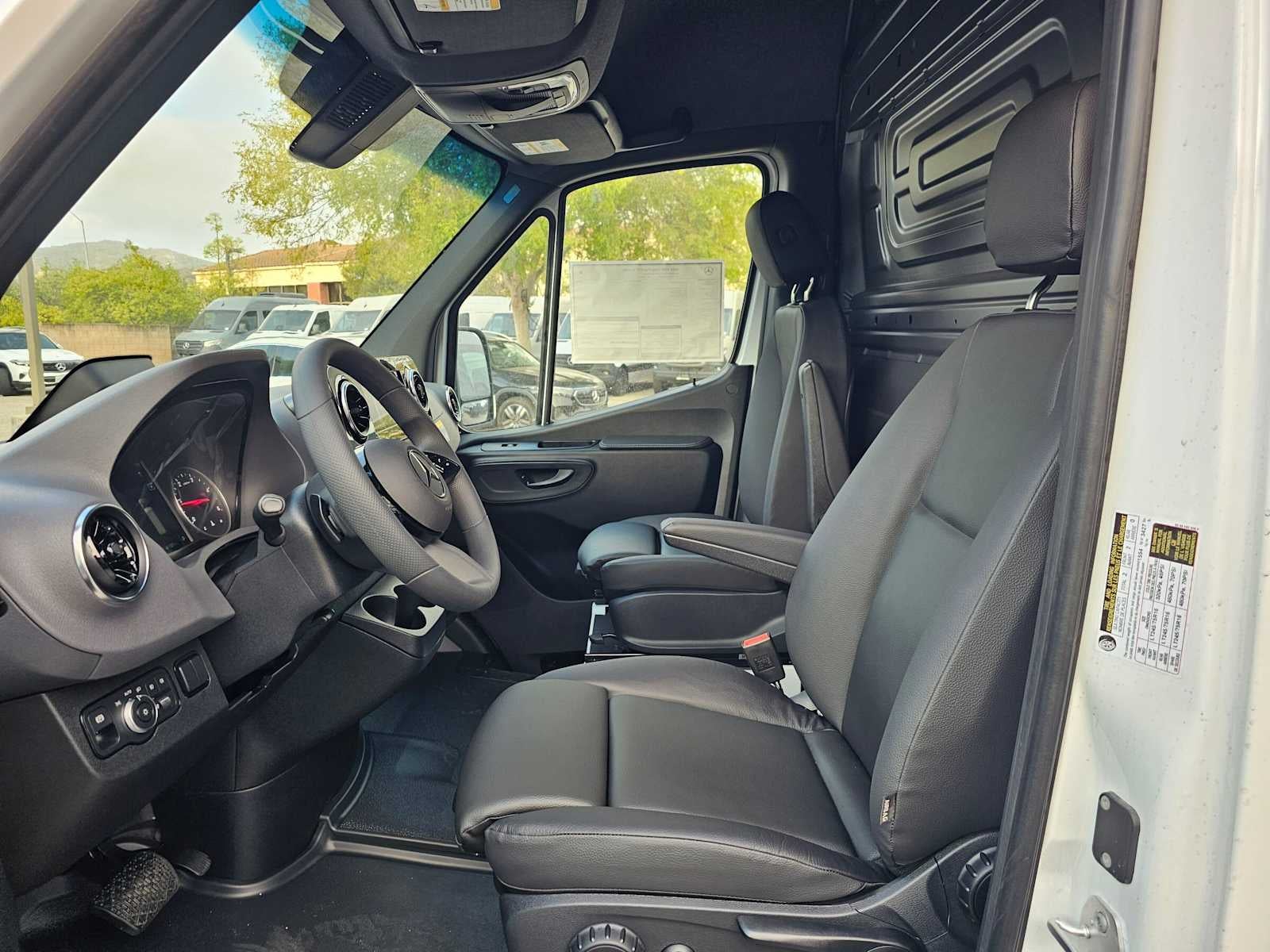 2026 Mercedes-Benz Sprinter Cargo 2500 High Roof I4 Diesel HO 170 RWD