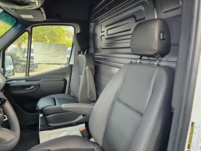 2026 Mercedes-Benz Sprinter Cargo 2500 High Roof I4 Diesel HO 170 RWD