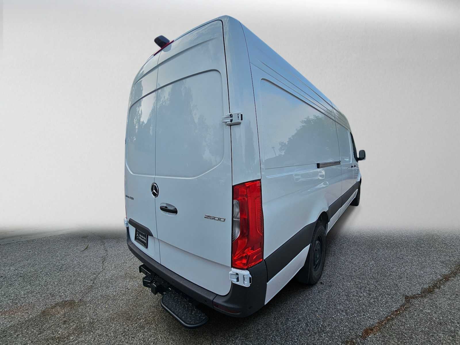 2026 Mercedes-Benz Sprinter Cargo 2500 High Roof I4 Diesel HO 170 RWD