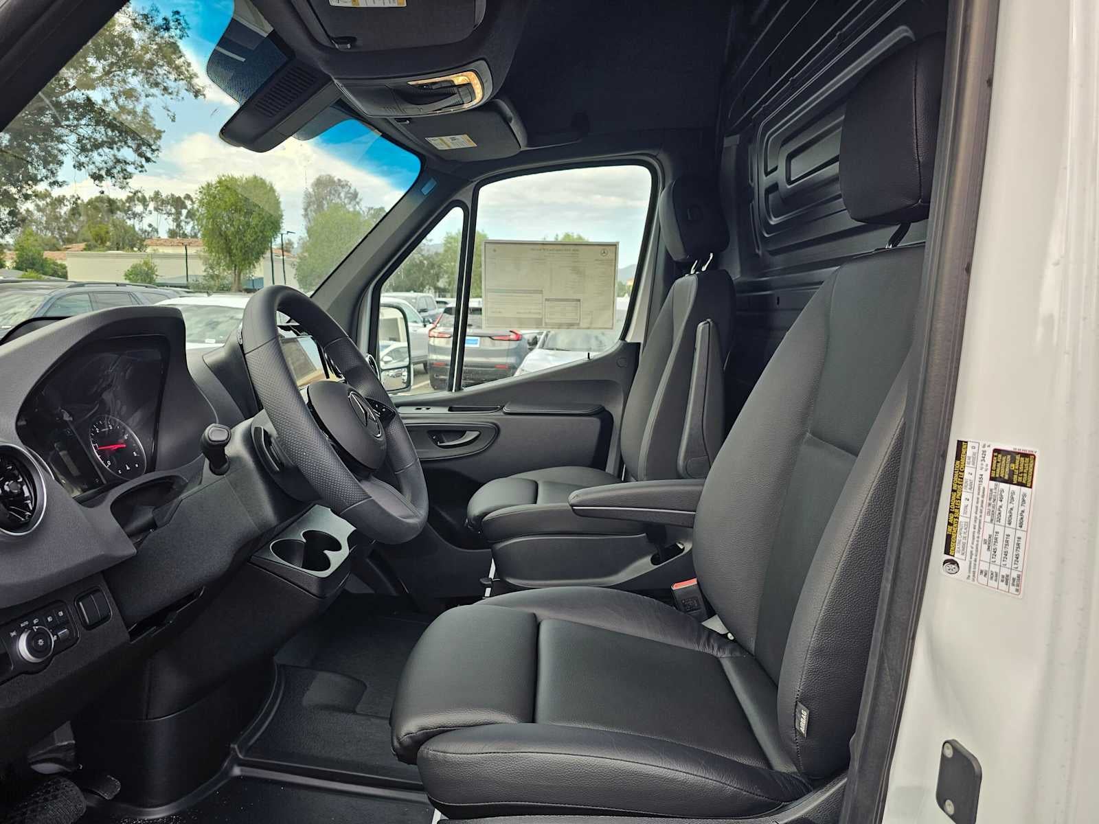2026 Mercedes-Benz Sprinter Cargo 2500 High Roof I4 Diesel HO 170 RWD