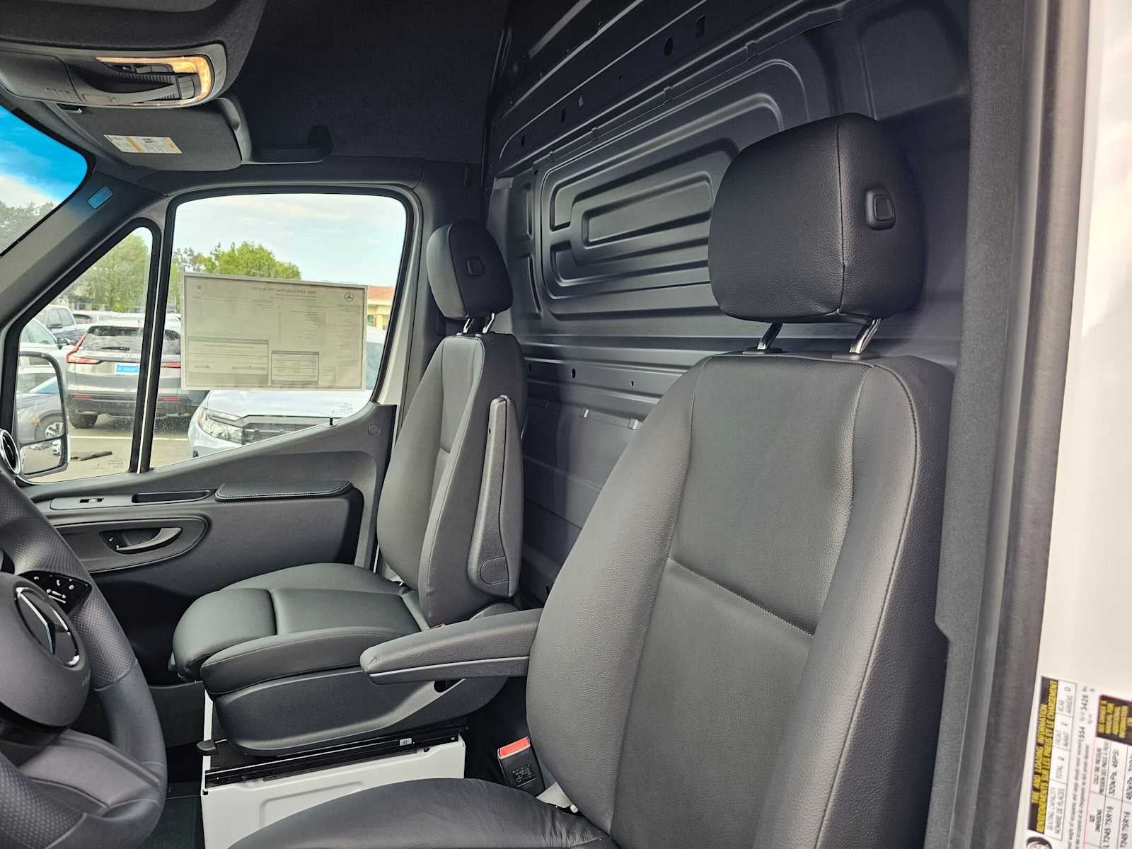 2026 Mercedes-Benz Sprinter Cargo 2500 High Roof I4 Diesel HO 170 RWD