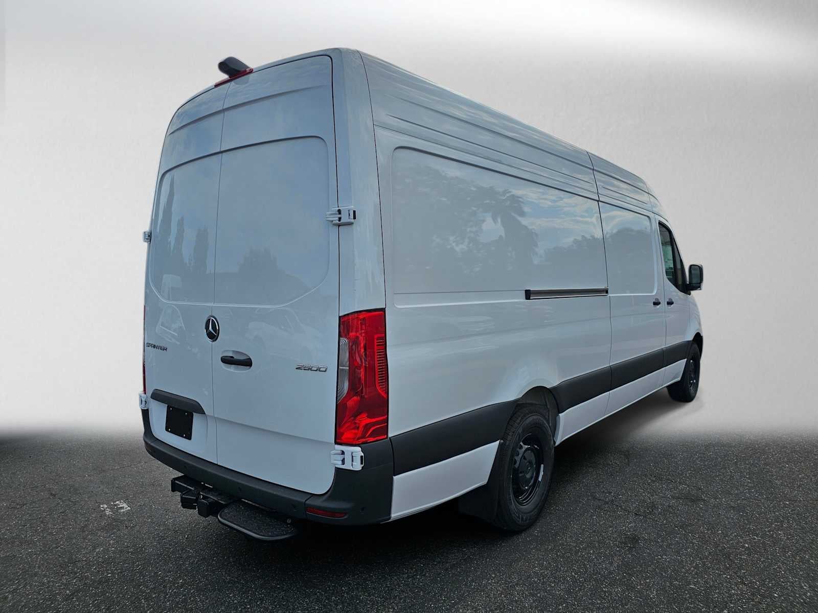 2026 Mercedes-Benz Sprinter Cargo 2500 High Roof I4 Diesel HO 170 RWD