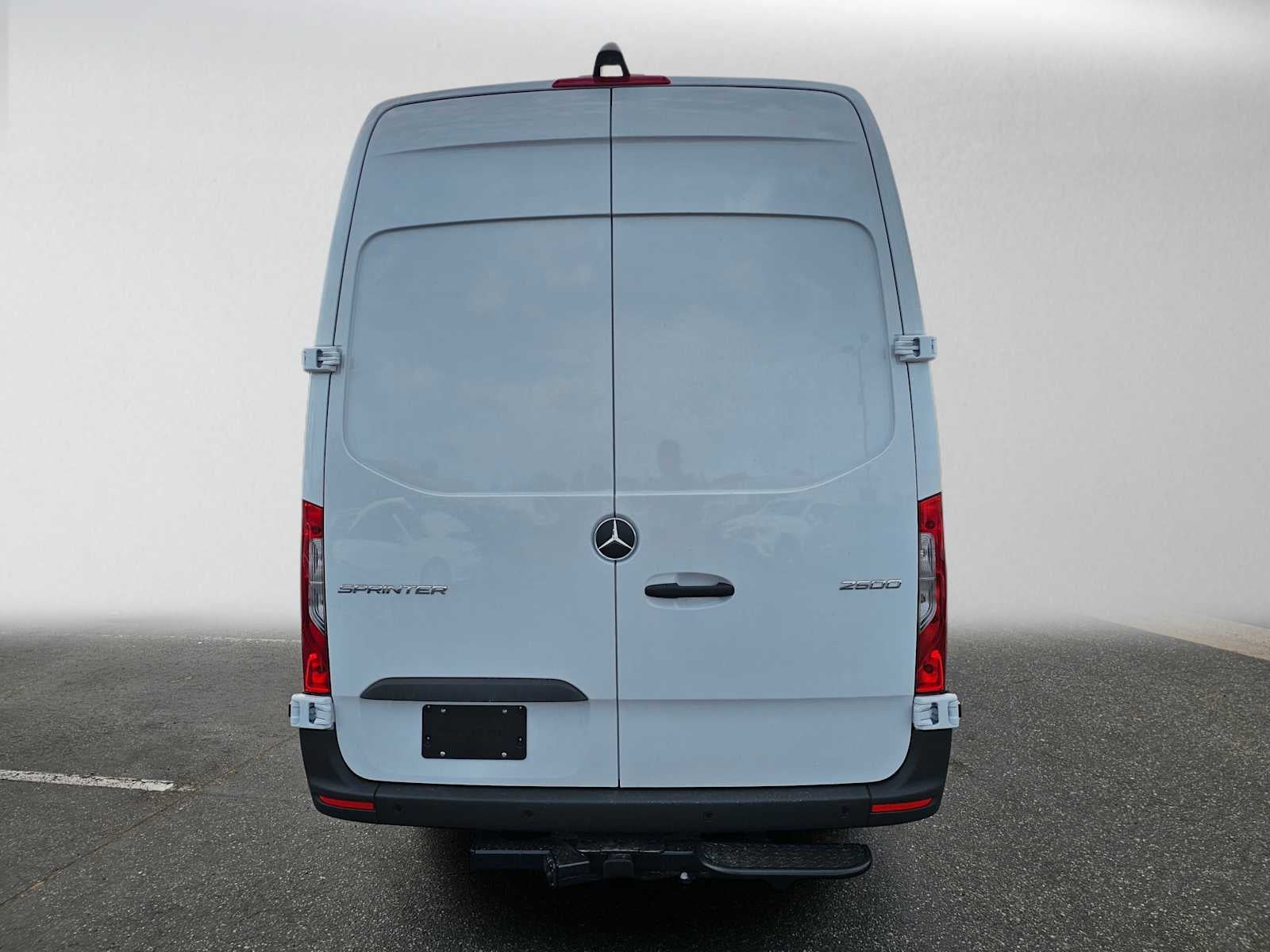2026 Mercedes-Benz Sprinter Cargo 2500 High Roof I4 Diesel HO 170 RWD