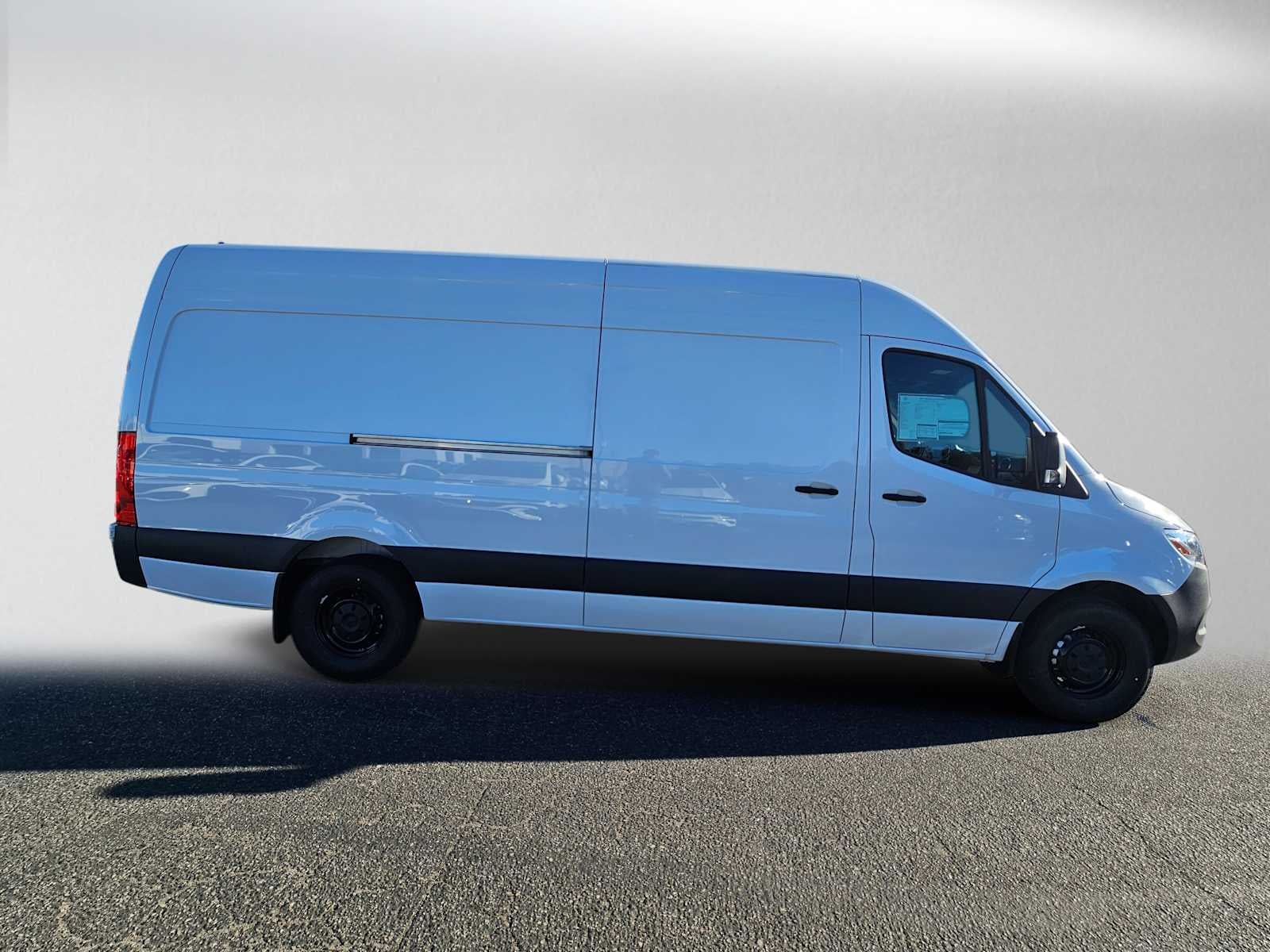 2026 Mercedes-Benz Sprinter Cargo 2500 High Roof I4 Diesel HO 170 RWD