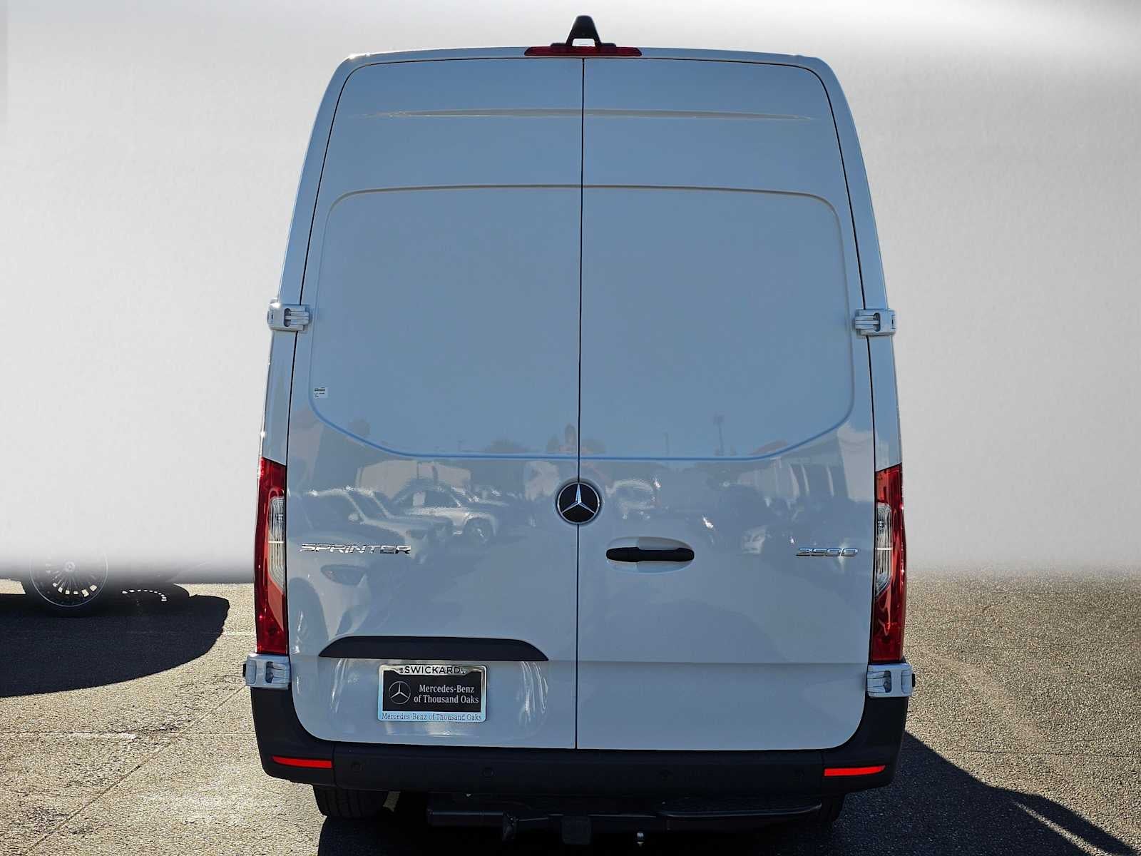 2026 Mercedes-Benz Sprinter Cargo 2500 High Roof I4 Diesel HO 170 RWD
