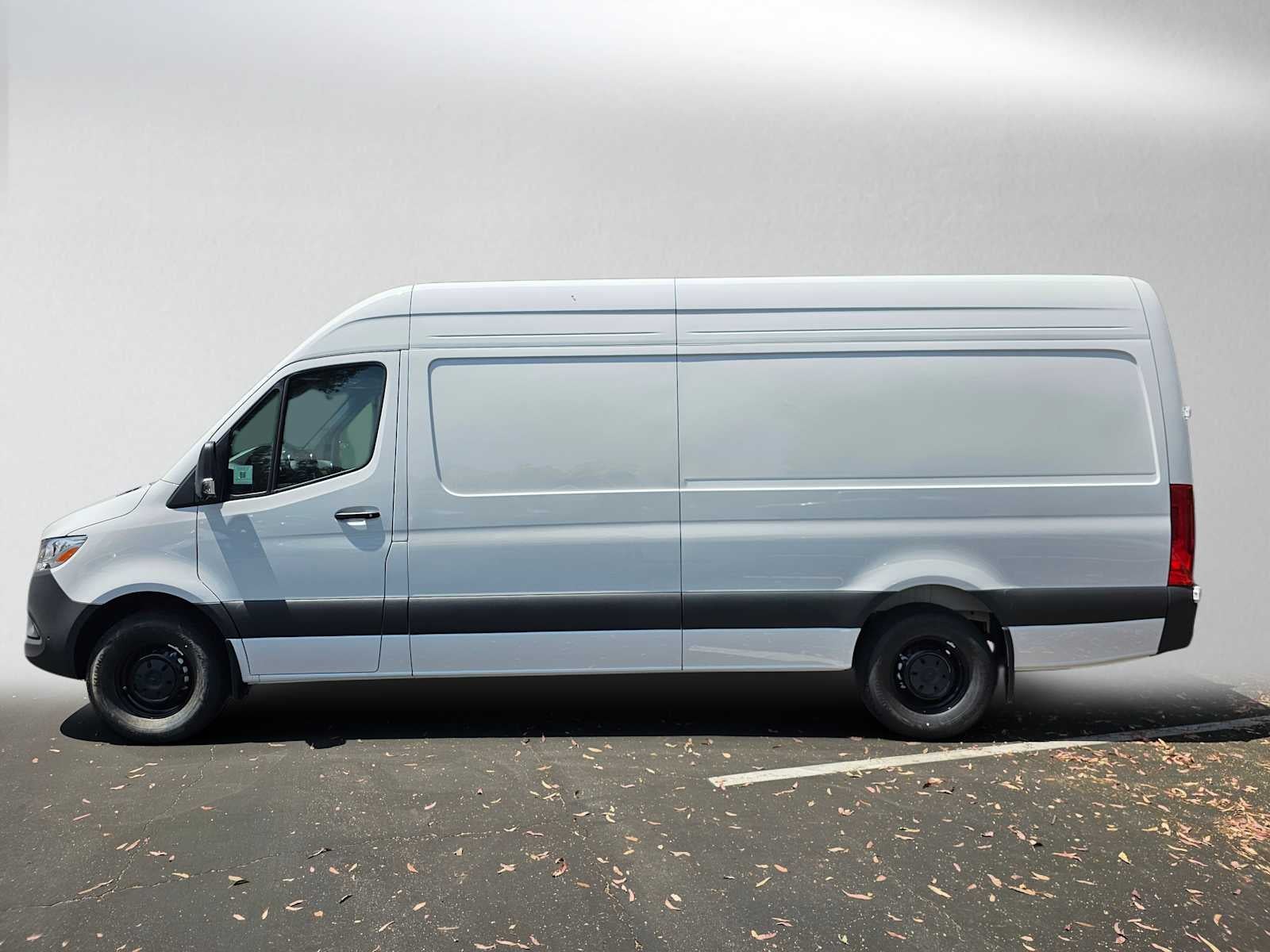 2026 Mercedes-Benz Sprinter Cargo 2500 High Roof I4 Diesel HO 170 RWD
