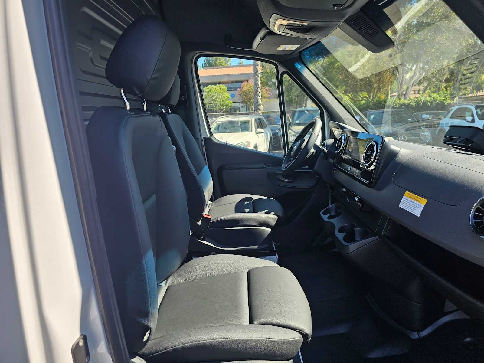 2026 Mercedes-Benz Sprinter Cargo 2500 High Roof I4 Diesel HO 170 RWD