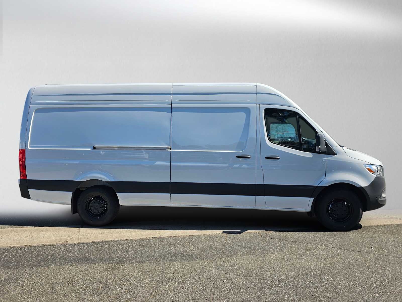 2026 Mercedes-Benz Sprinter Cargo 2500 High Roof I4 Diesel HO 170 RWD