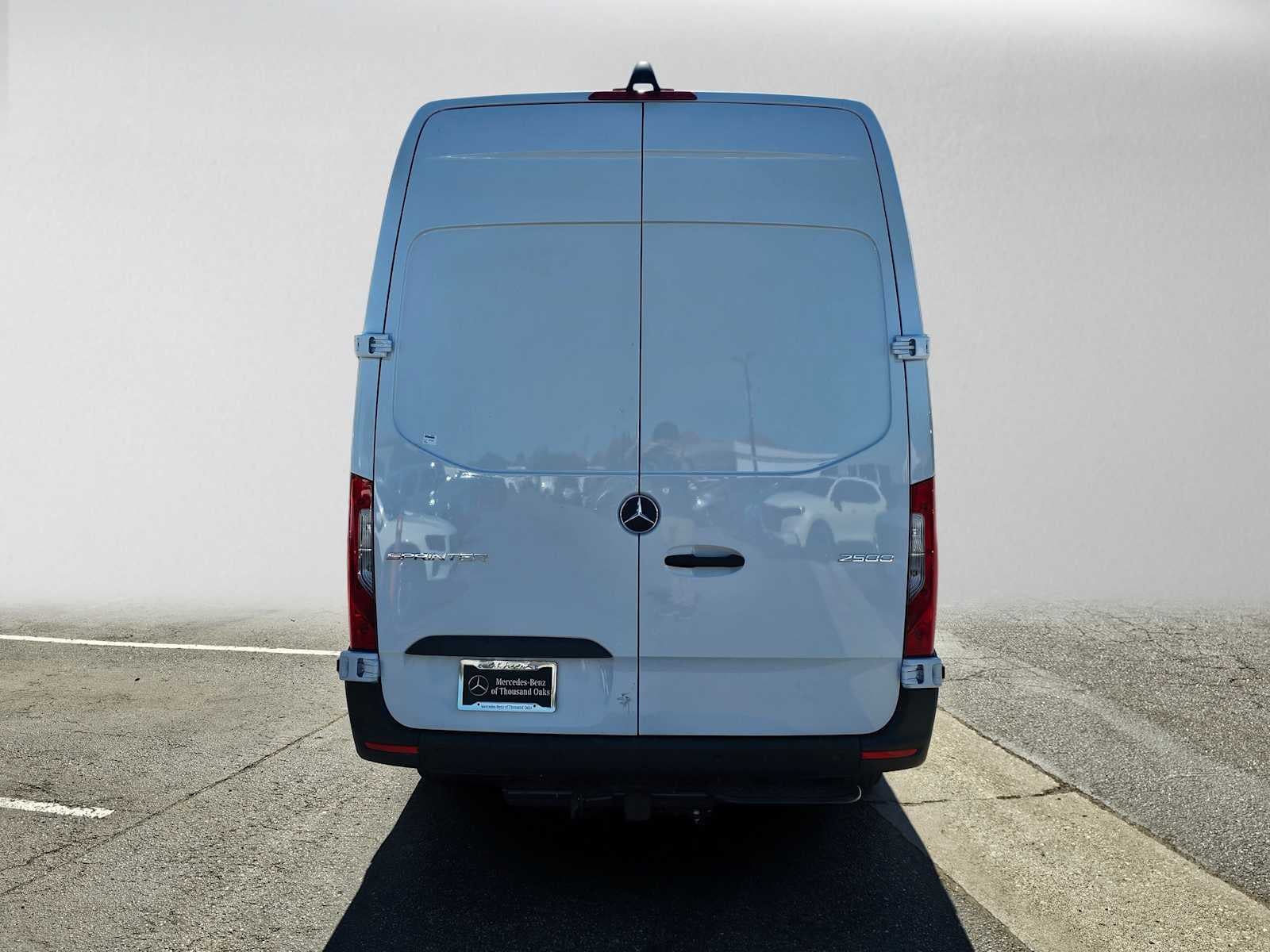 2026 Mercedes-Benz Sprinter Cargo 2500 High Roof I4 Diesel HO 170 RWD