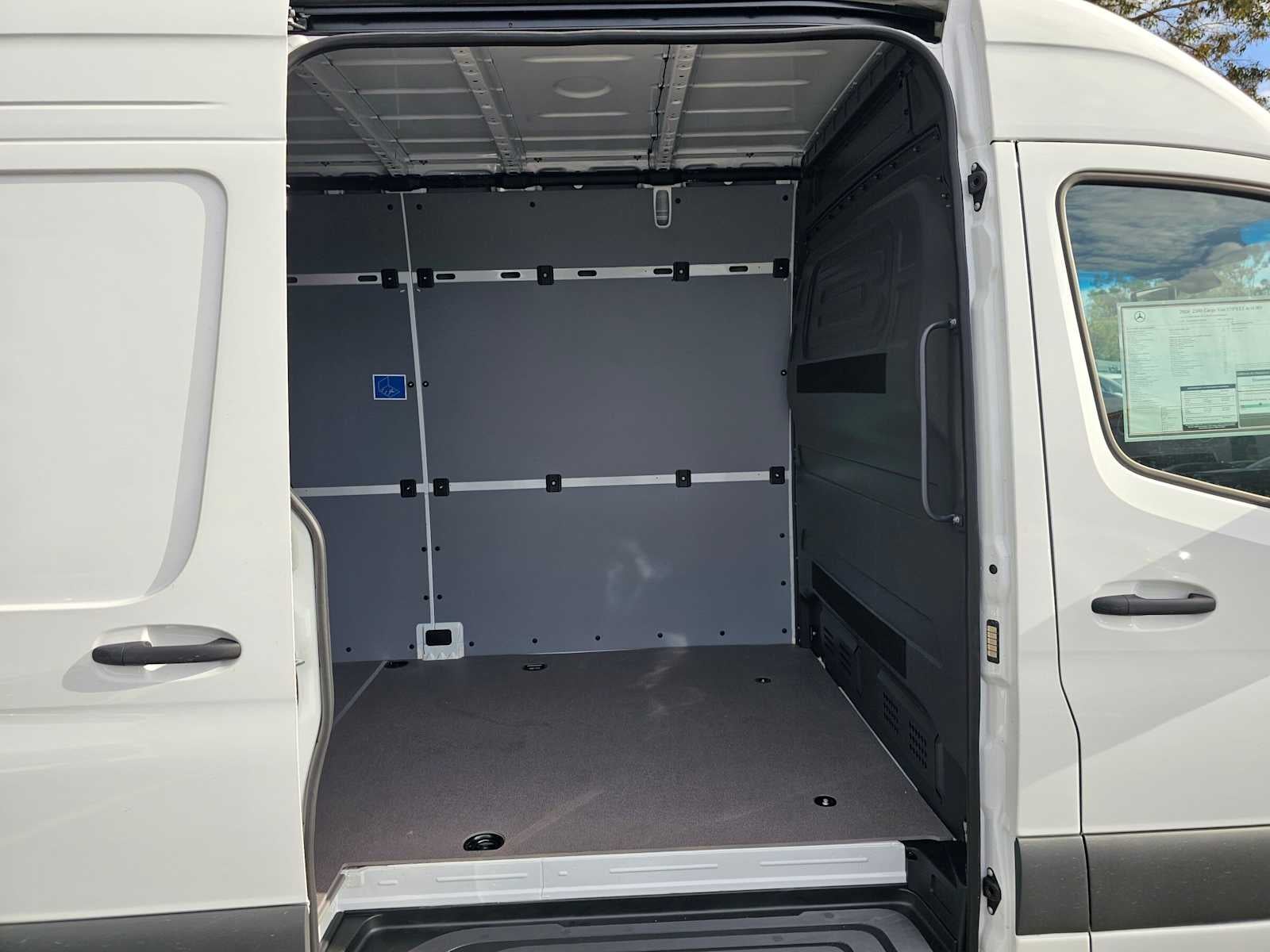 2026 Mercedes-Benz Sprinter Cargo 2500 High Roof I4 Diesel HO 170 Extended RWD
