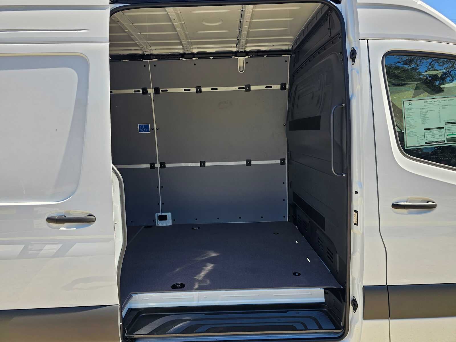 2026 Mercedes-Benz Sprinter Cargo 2500 High Roof I4 Diesel HO 170 Extended RWD
