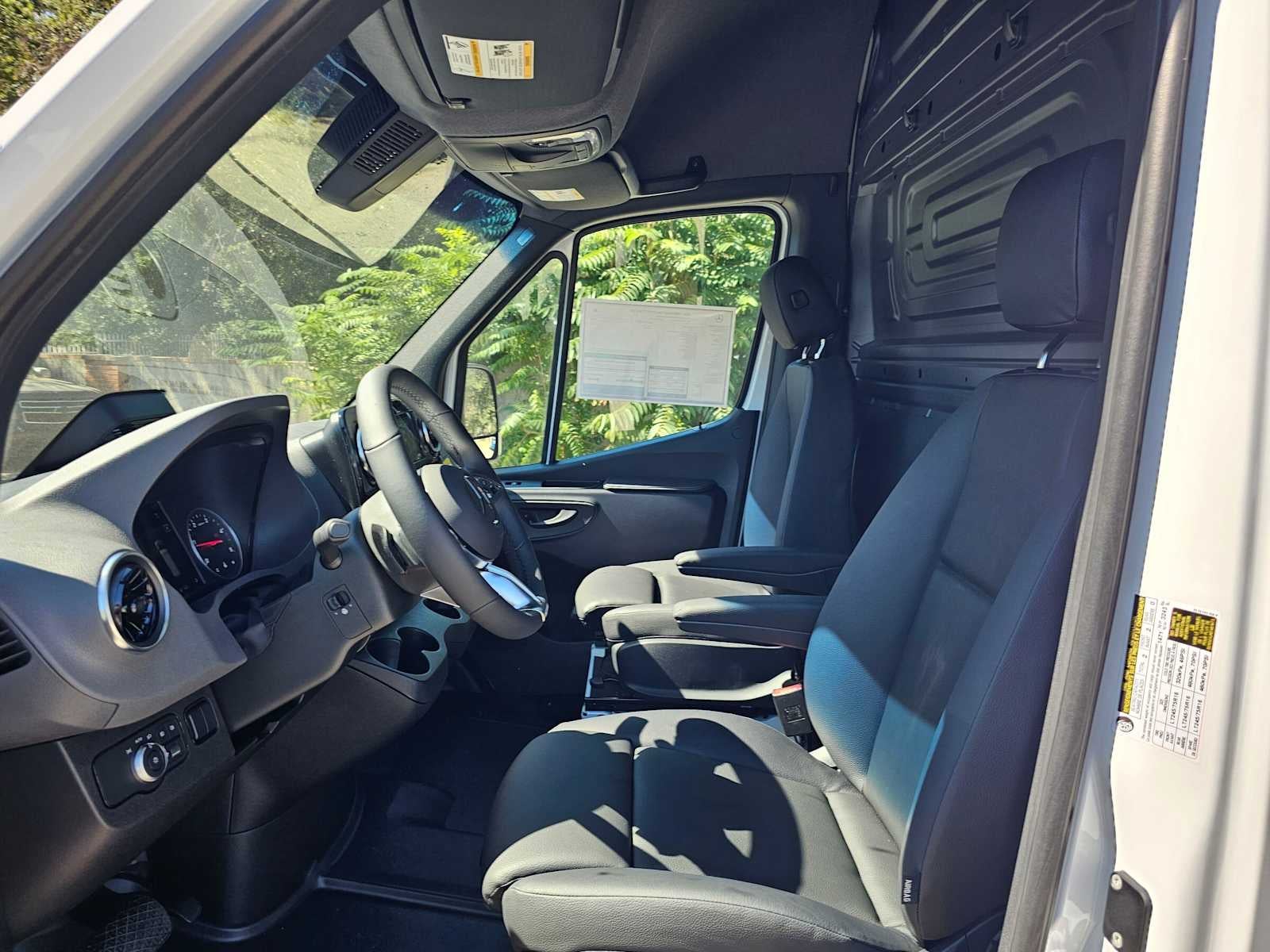 2026 Mercedes-Benz Sprinter Cargo 2500 High Roof I4 Diesel HO 170 Extended RWD