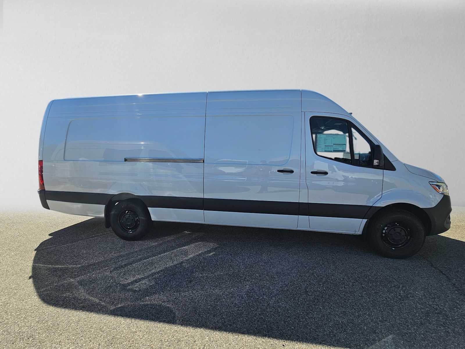 2026 Mercedes-Benz Sprinter Cargo 2500 High Roof I4 Diesel HO 170 Extended RWD