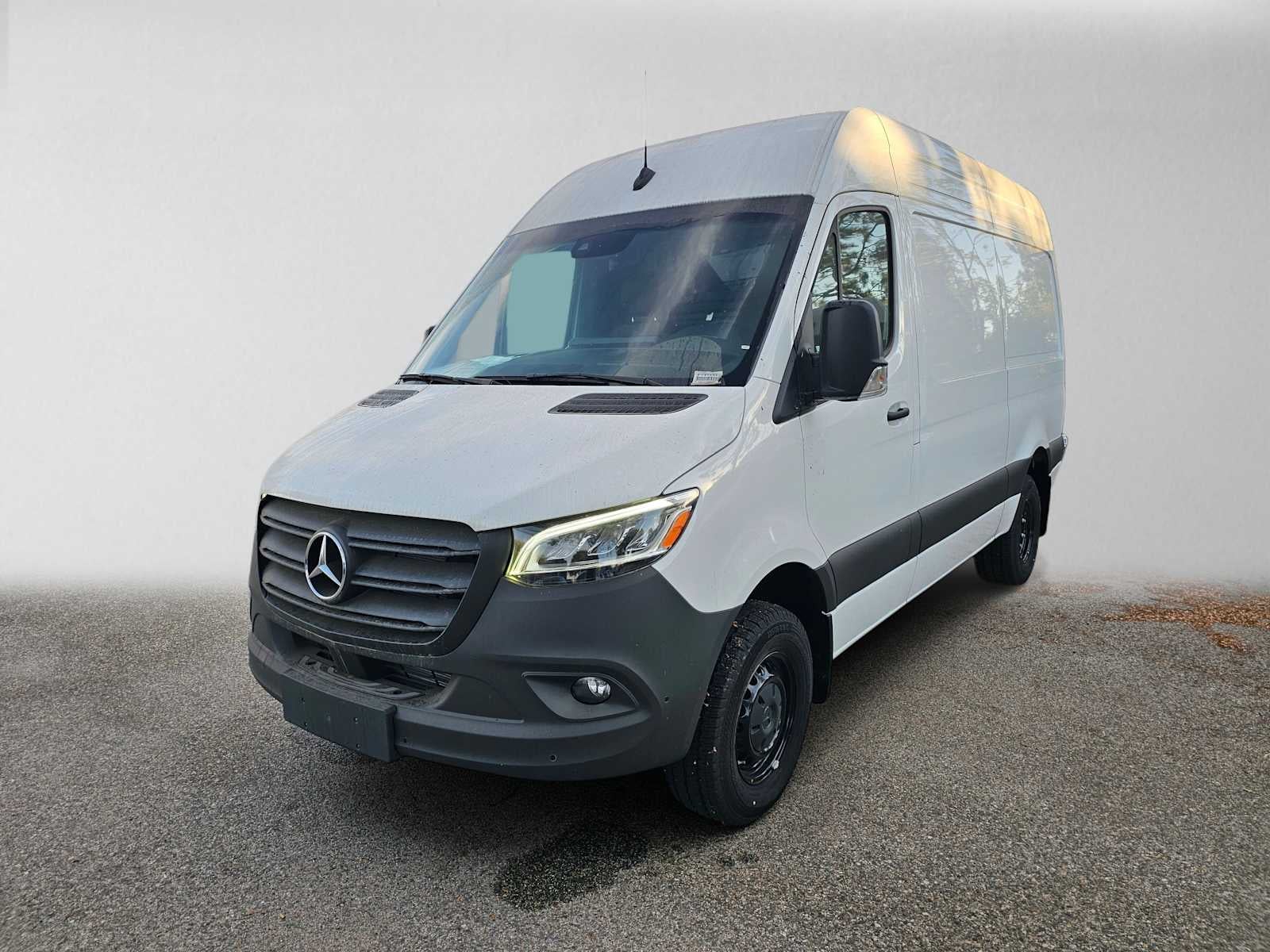 2024 Mercedes-Benz Sprinter Cargo 3500XD Standard Roof I4 Diesel HO 144 RWD