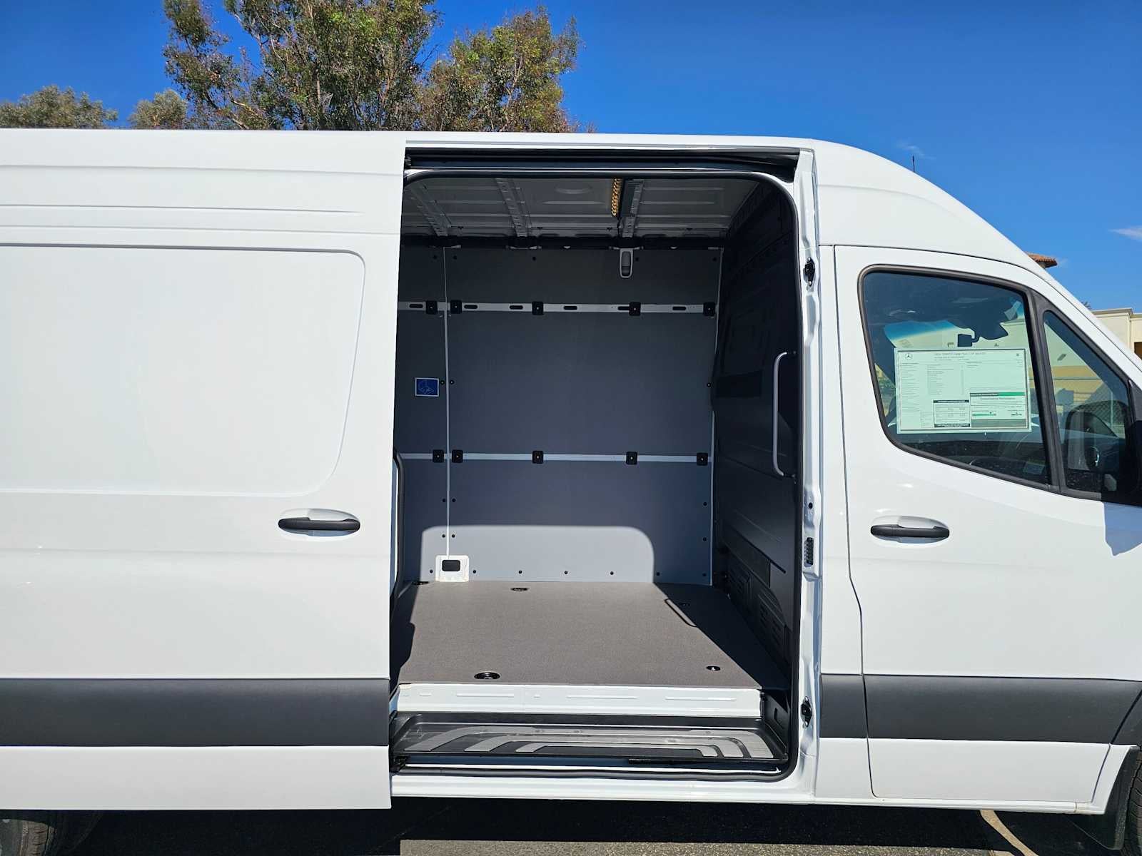 2026 Mercedes-Benz Sprinter Cargo Van 3500XD High Roof I4 Diesel HO 170 RWD