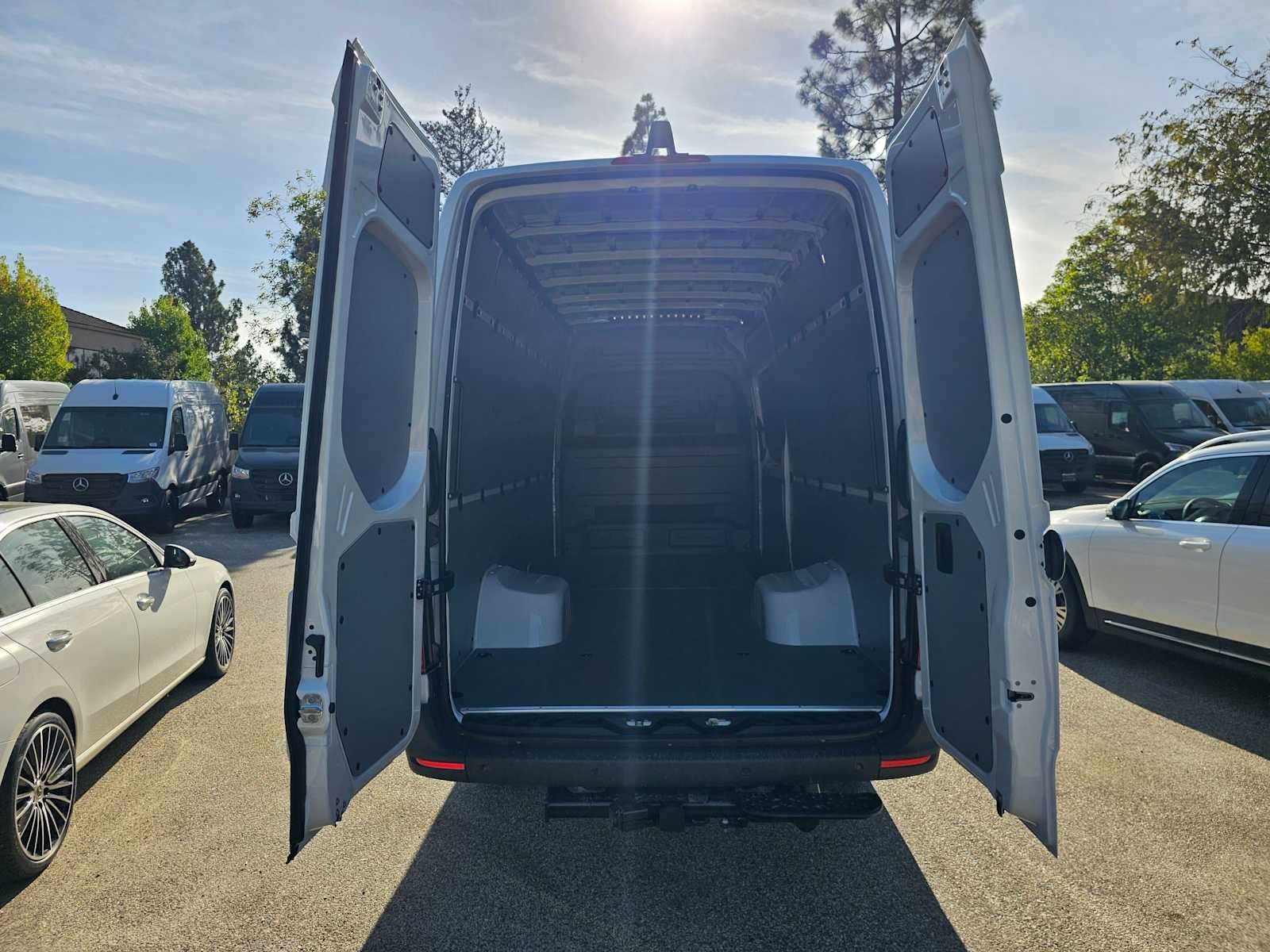 2026 Mercedes-Benz Sprinter Cargo 3500XD High Roof I4 Diesel HO 170 RWD