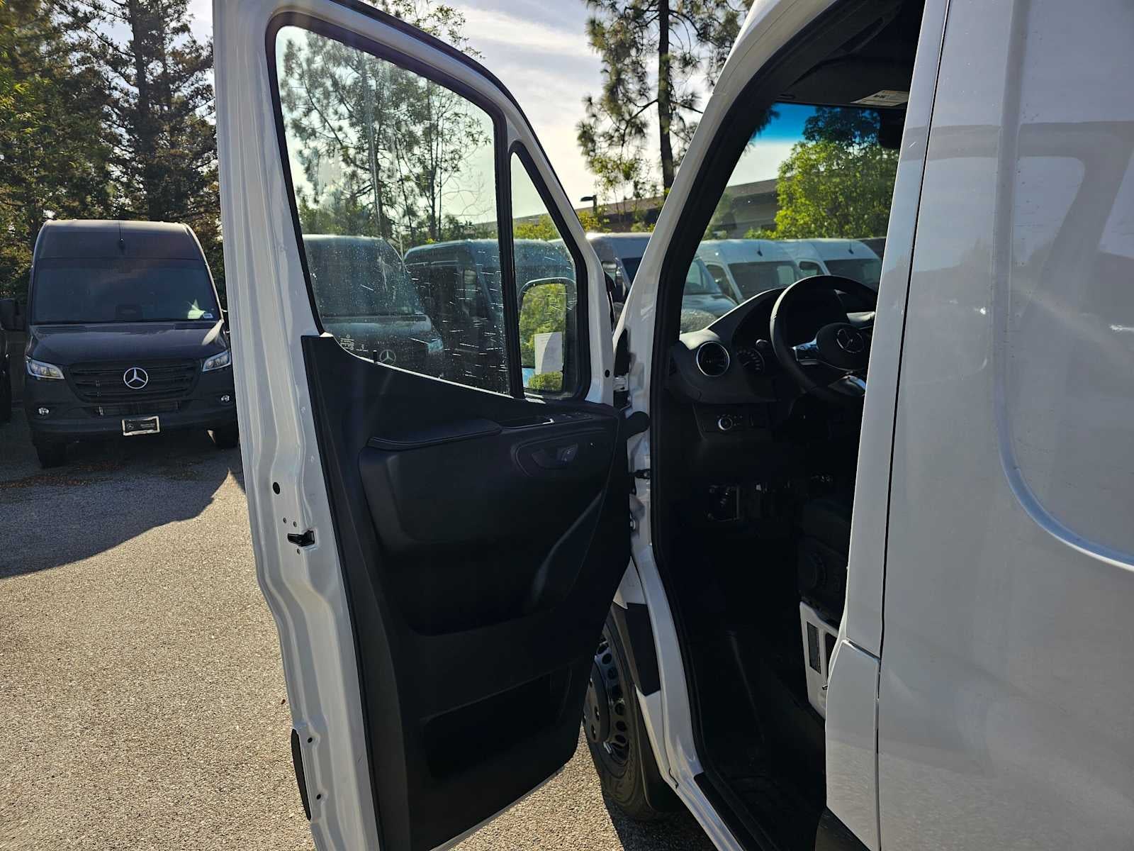2026 Mercedes-Benz Sprinter Cargo 3500XD High Roof I4 Diesel HO 170 RWD