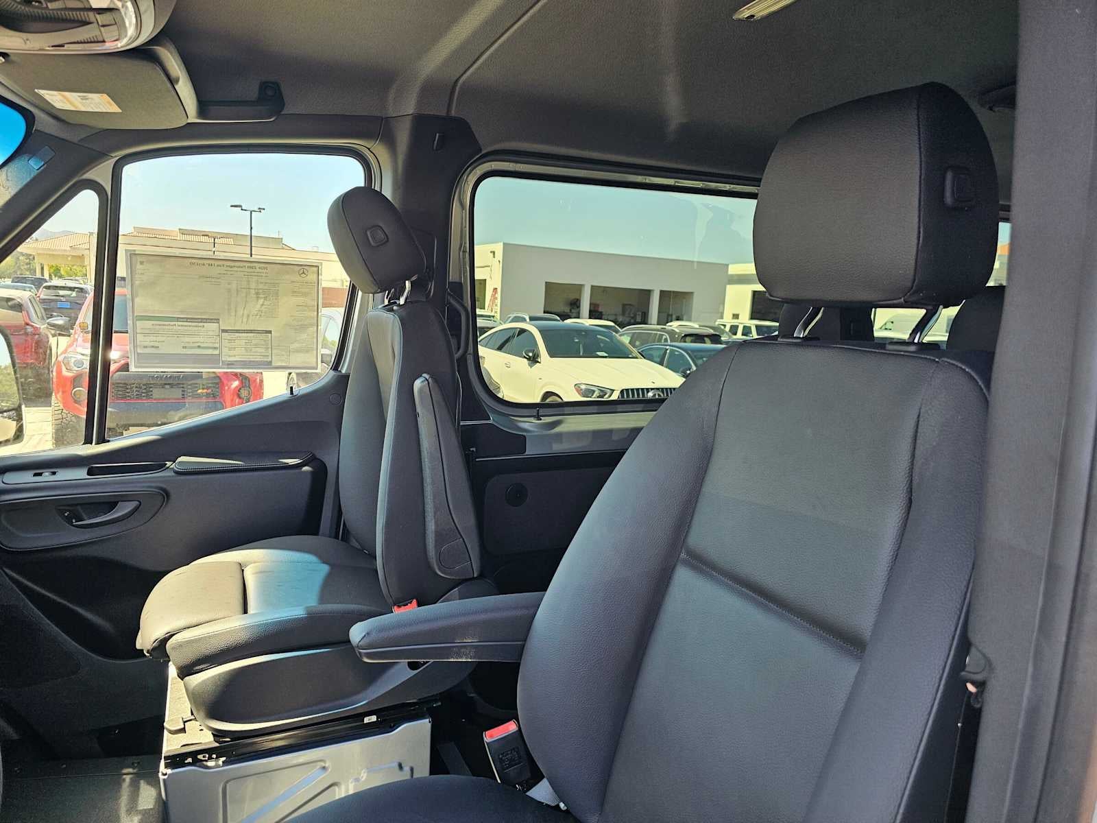 2026 Mercedes-Benz Sprinter Passenger 2500 Standard Roof I4 Diesel 144 RWD
