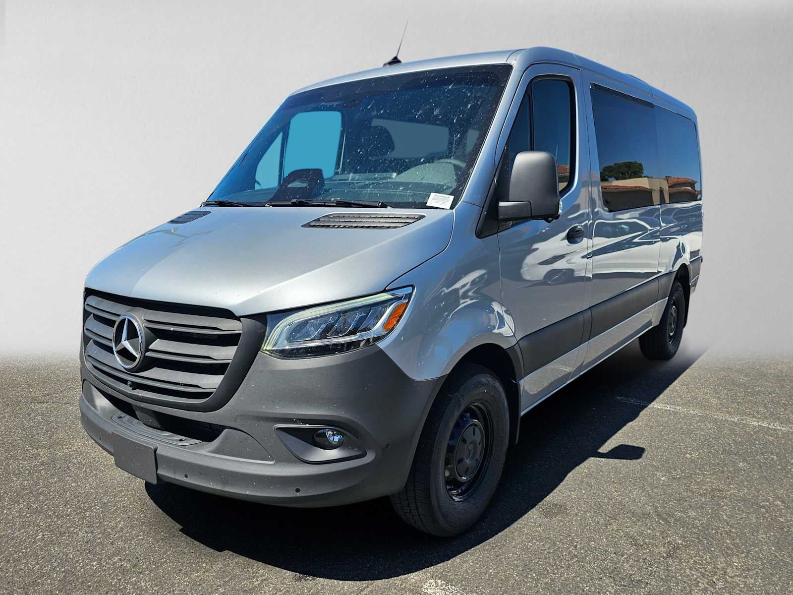 2026 Mercedes-Benz Sprinter Passenger 2500 Standard Roof I4 Diesel 144 RWD