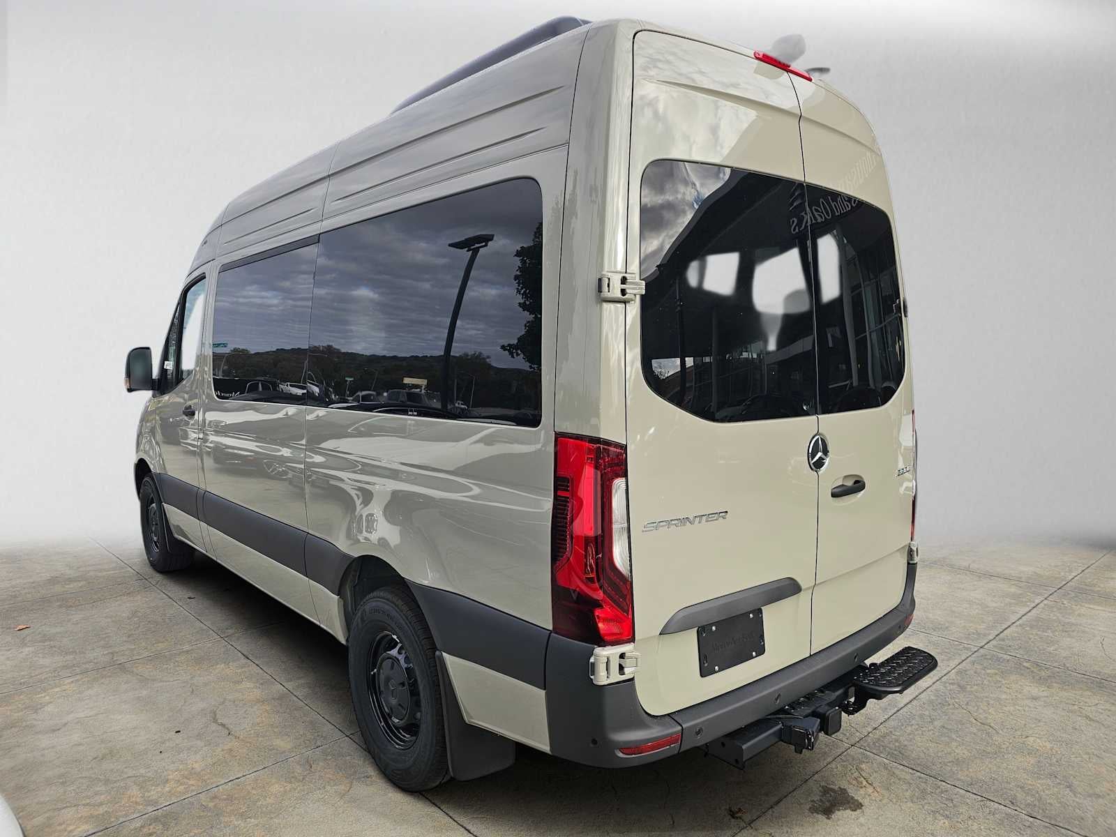 2026 Mercedes-Benz Sprinter Passenger 2500 Standard Roof I4 Diesel HO 144 RWD